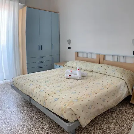 Del Vecchio 3*