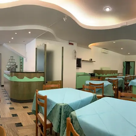 Del Vecchio Hotell Rimini