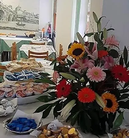 Del Vecchio Hotel