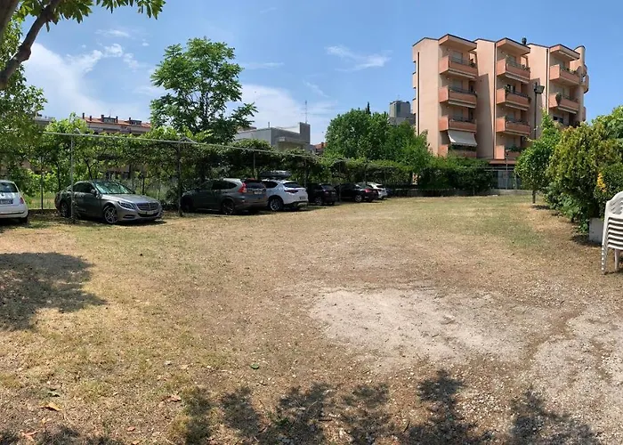 Отель Del Vecchio 3*