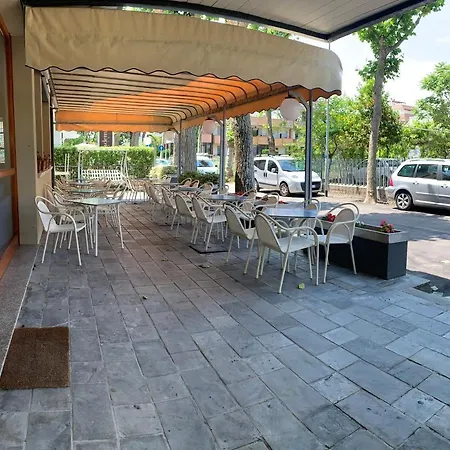 Del Vecchio