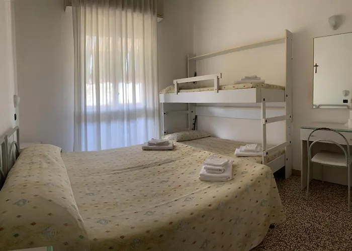 Del Vecchio 3*